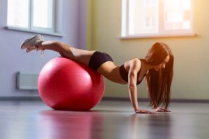 Pilates: dlaczego świetnie spala kalorie?