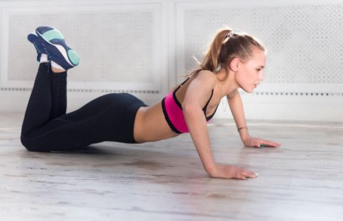 Dwudziestominutowy trening crossfit – ćwiczenia w domu