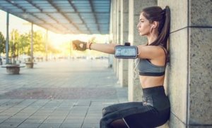 Przysiad izometryczny - poradnik dla wszystkich ćwiczących