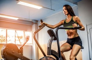 sprzęt do ćwiczeń kardio, orbitrek