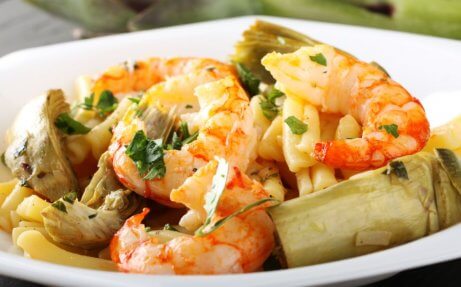 dania z karczocha - spaghetti z karczochem i krewetkami