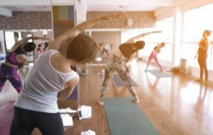 Ćwiczenia pilates, które robią różnicę – 6 przykładów