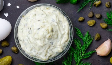 biały sos koperkowy