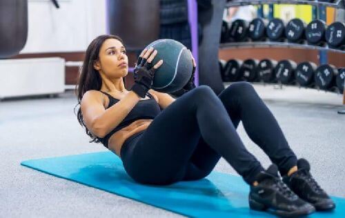 Ćwiczenia z piłką lekarską