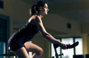 Rower stacjonarny - jak wybrać najlepszy dla swoich potrzeb?