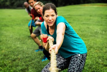 przeciąganie liny - siła drużyny