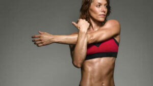 ćwiczenia na rozciąganie ramion