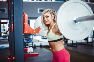 Trening całego ciała: budowanie mięśni vs spalanie tłuszczu