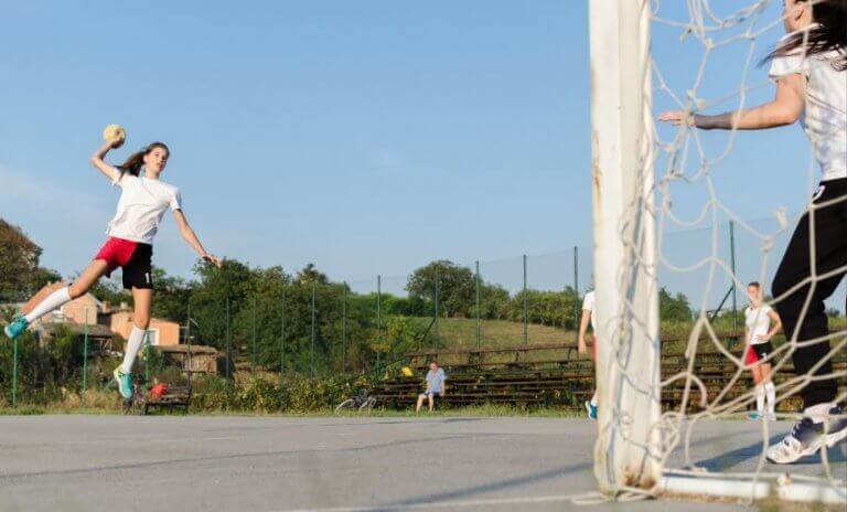 Kobiety grające w szczypiorniaka