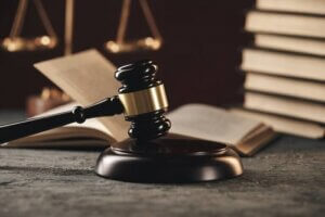 Prawo karne w sporcie: jak je stosować?