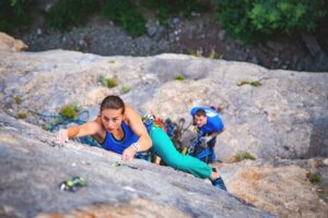 Wspinaczka sportowa - sport wymagający techniki i strategii