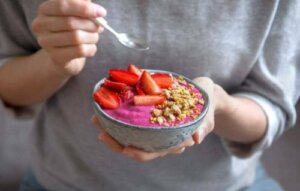 Pełne ziarna zbóż: zdrowe słodkie pełnoziarniste potrawy