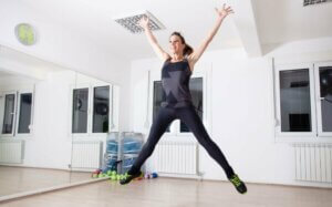 Skakanie do góry, kalistenika