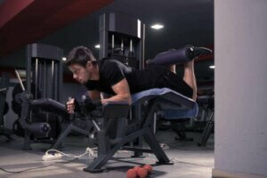 Najlepsze ćwiczenia wzmacniające mięśnie ud