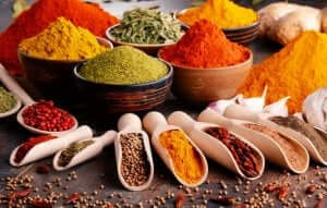 Przyprawy - jak zastąpić gotowe sosy?