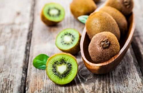 Owoce kiwi