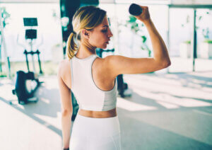 Dlaczego warto mieć mocne ramiona?